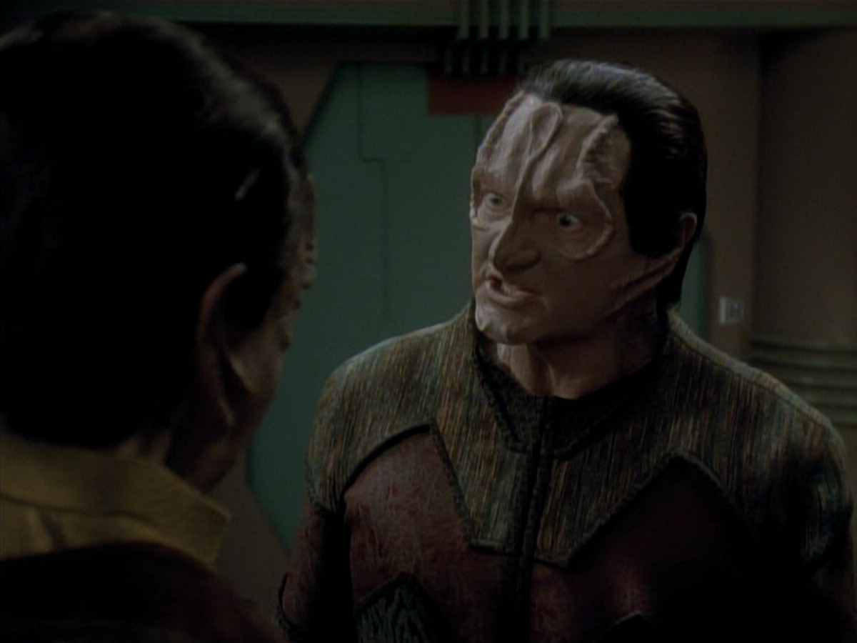 extant_StarTrek_DS9_3x20-ImprobableCause_03476.jpg