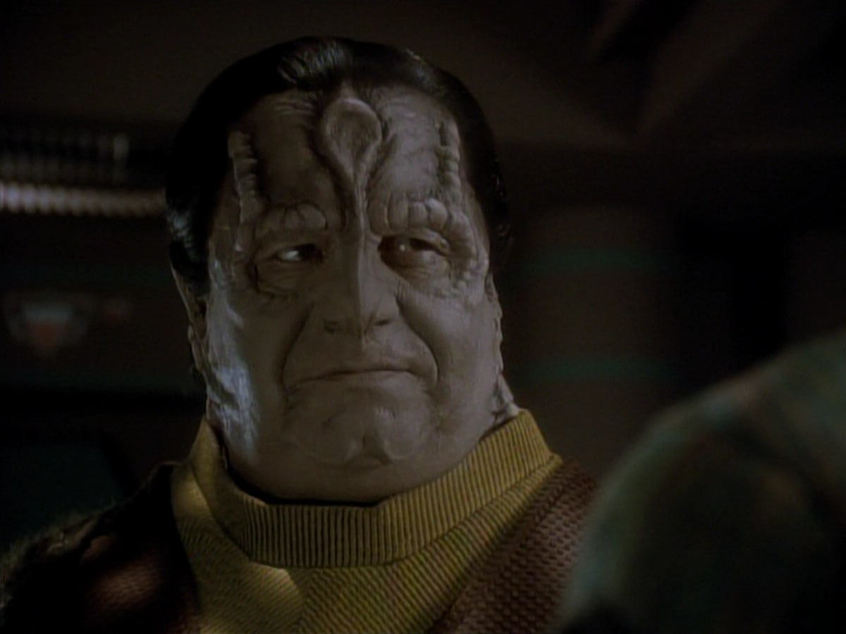 extant_StarTrek_DS9_3x20-ImprobableCause_03489.jpg