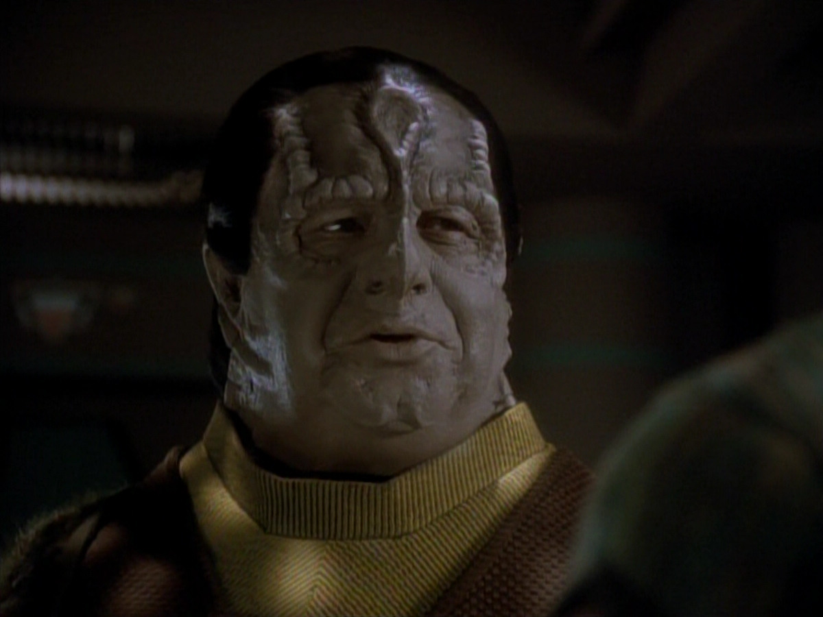 extant_StarTrek_DS9_3x20-ImprobableCause_03504.jpg