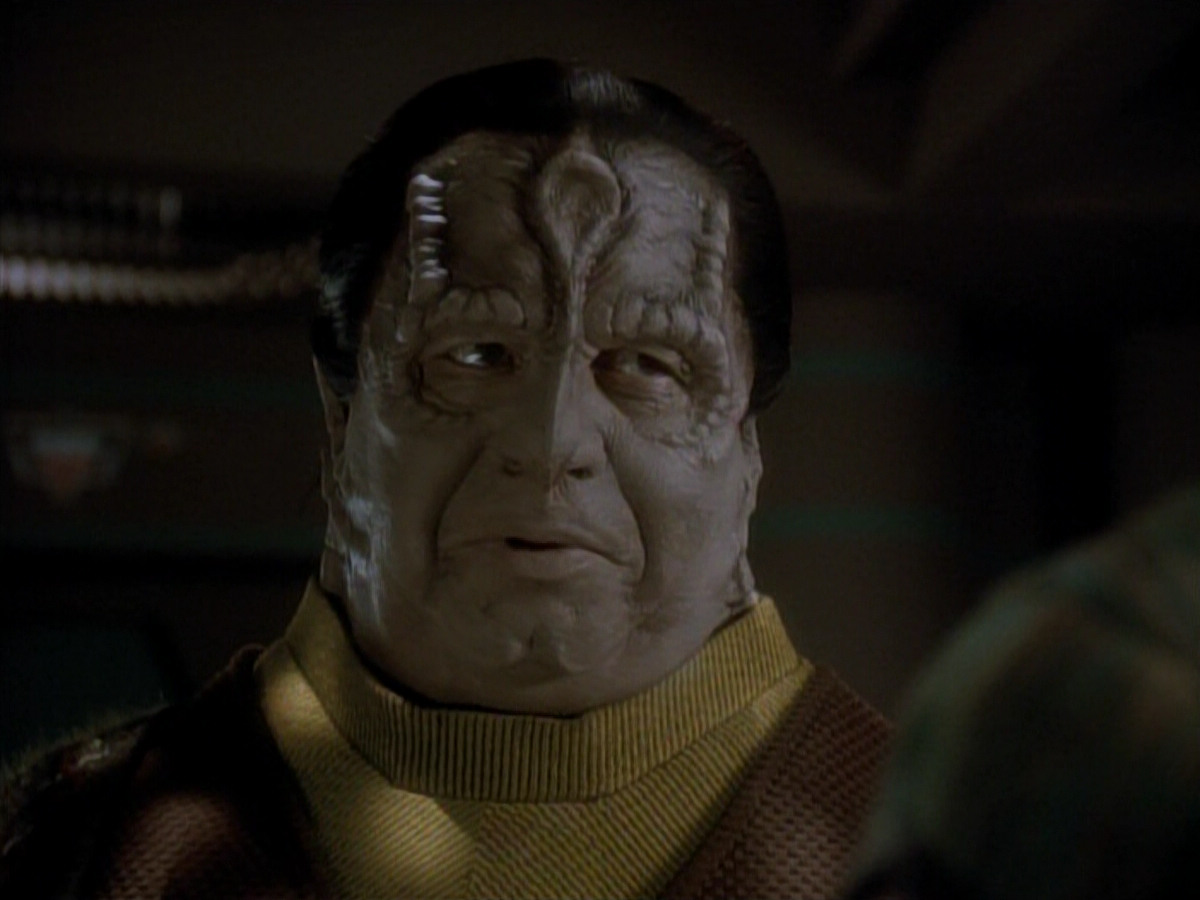 extant_StarTrek_DS9_3x20-ImprobableCause_03526.jpg