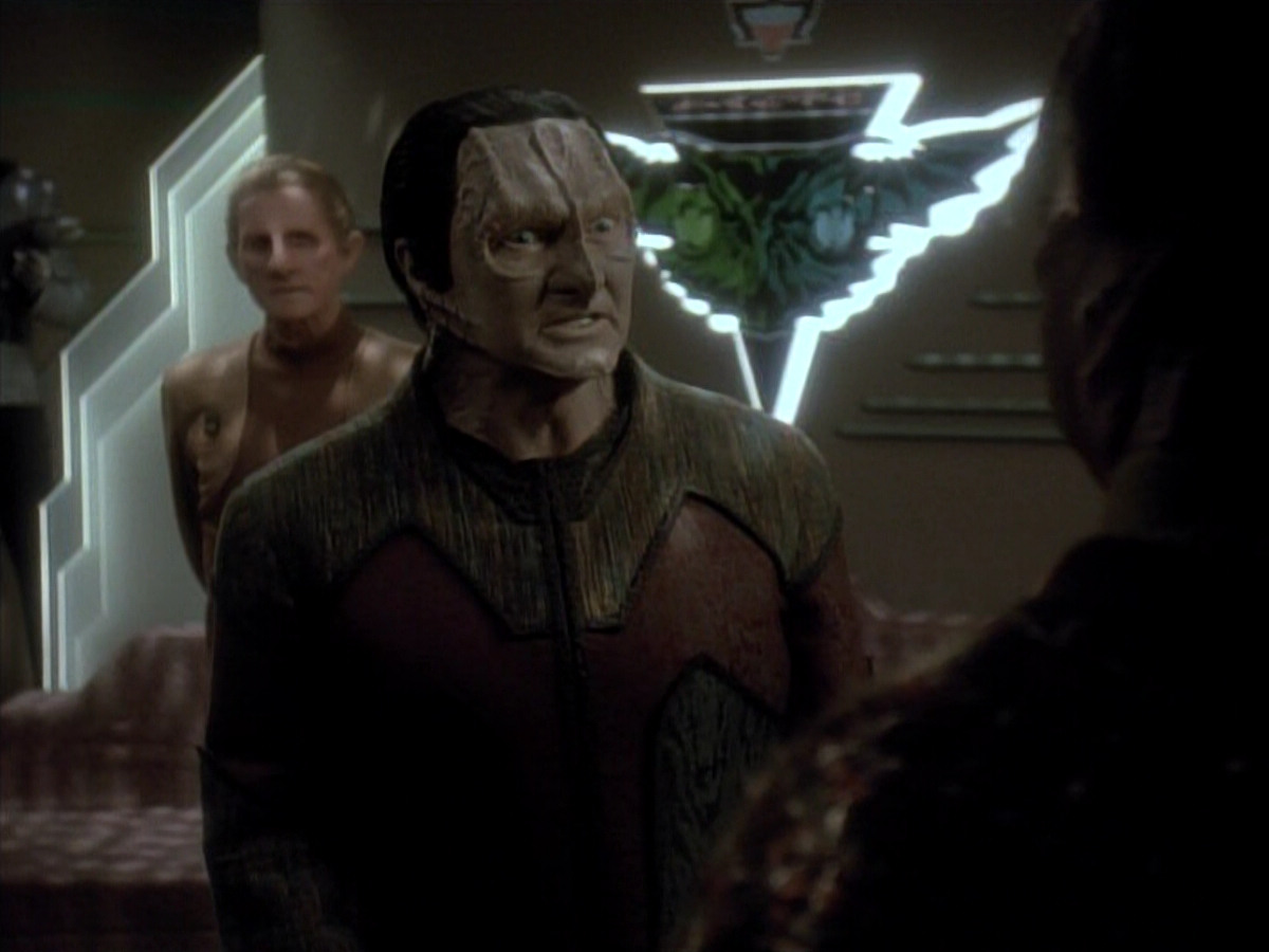 extant_StarTrek_DS9_3x20-ImprobableCause_03564.jpg