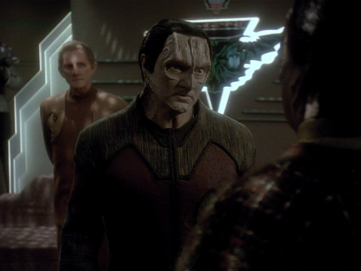 extant_StarTrek_DS9_3x20-ImprobableCause_03584.jpg