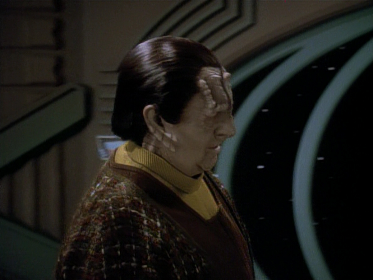 extant_StarTrek_DS9_3x20-ImprobableCause_03592.jpg