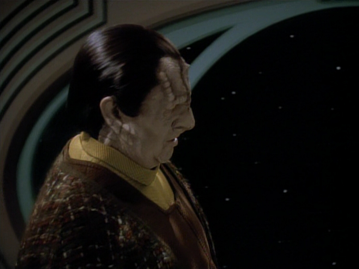 extant_StarTrek_DS9_3x20-ImprobableCause_03593.jpg