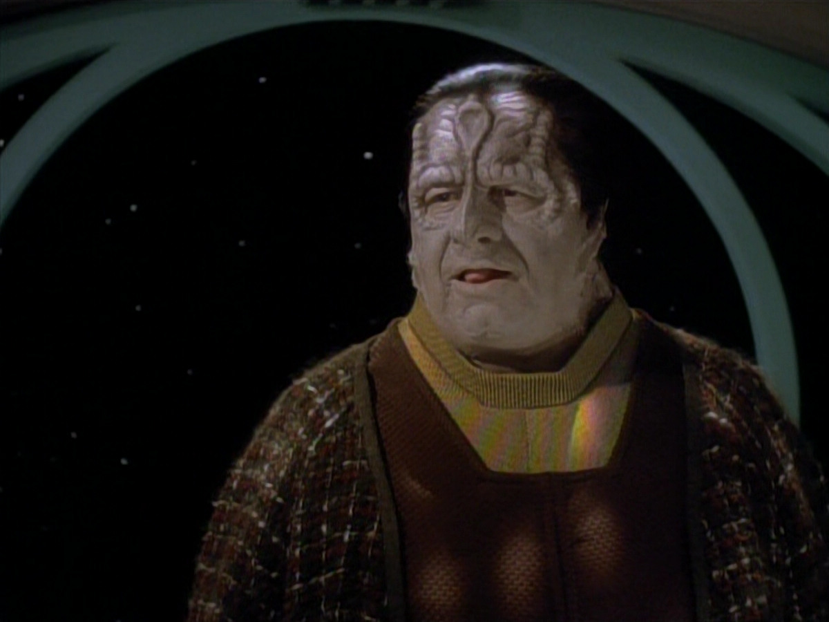 extant_StarTrek_DS9_3x20-ImprobableCause_03596.jpg