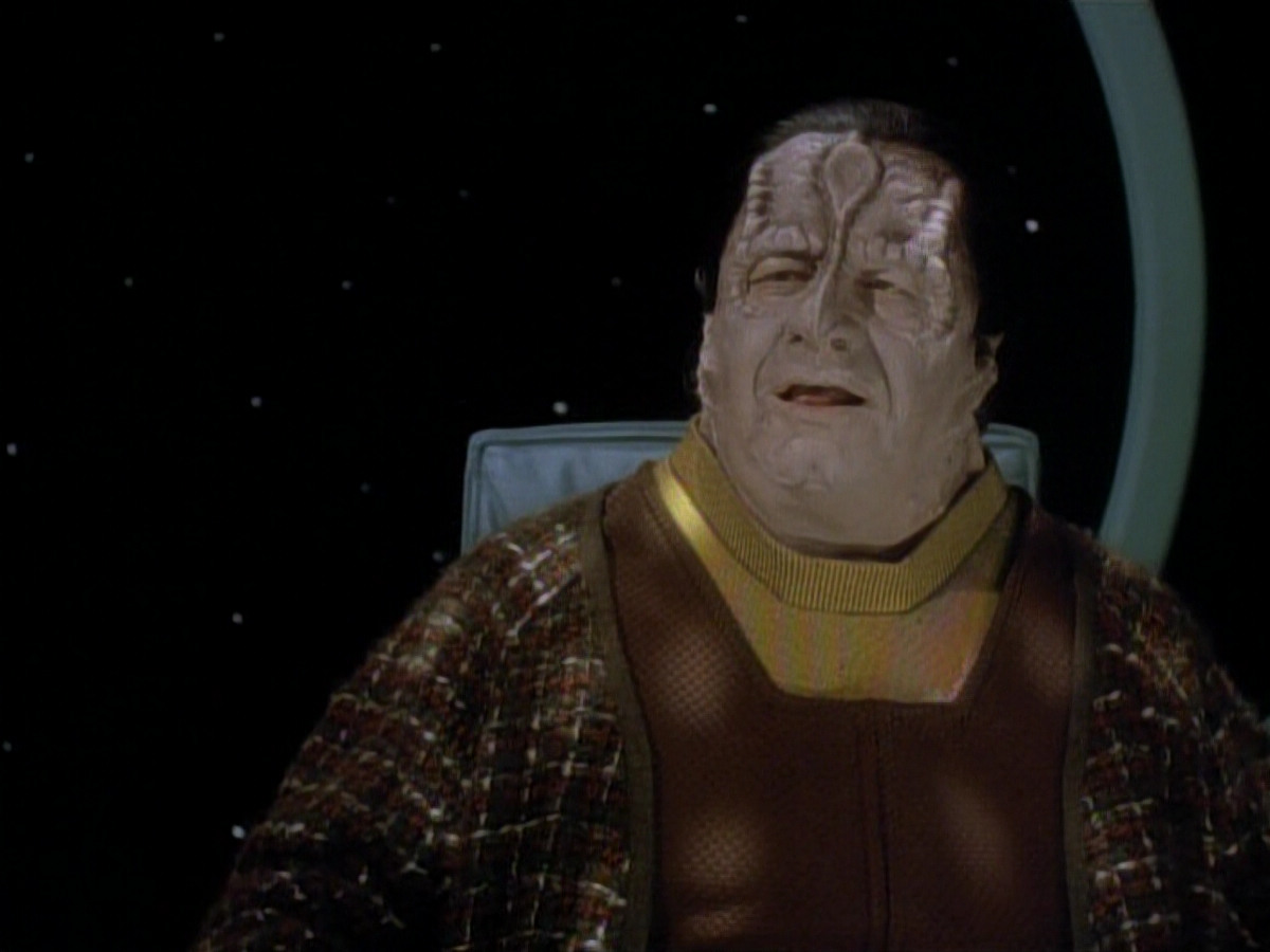 extant_StarTrek_DS9_3x20-ImprobableCause_03602.jpg