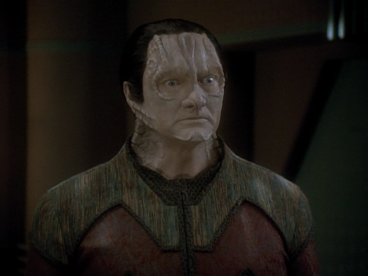 extant_StarTrek_DS9_3x20-ImprobableCause_03605.jpg