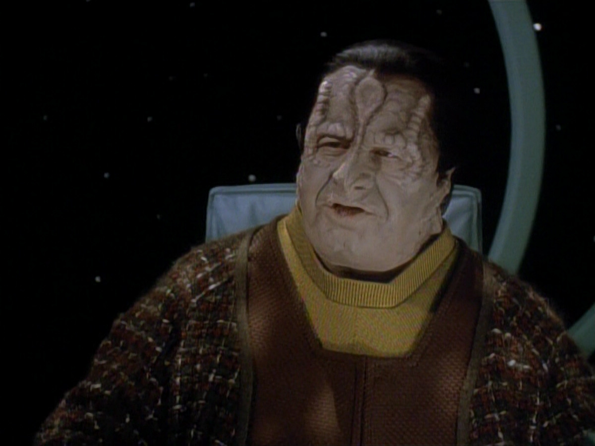 extant_StarTrek_DS9_3x20-ImprobableCause_03607.jpg