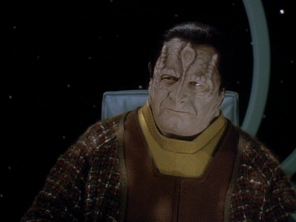 extant_StarTrek_DS9_3x20-ImprobableCause_03617.jpg