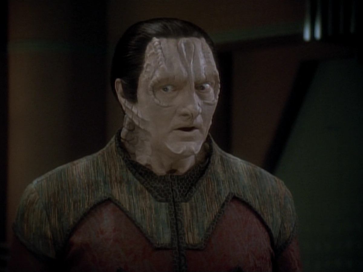 extant_StarTrek_DS9_3x20-ImprobableCause_03620.jpg