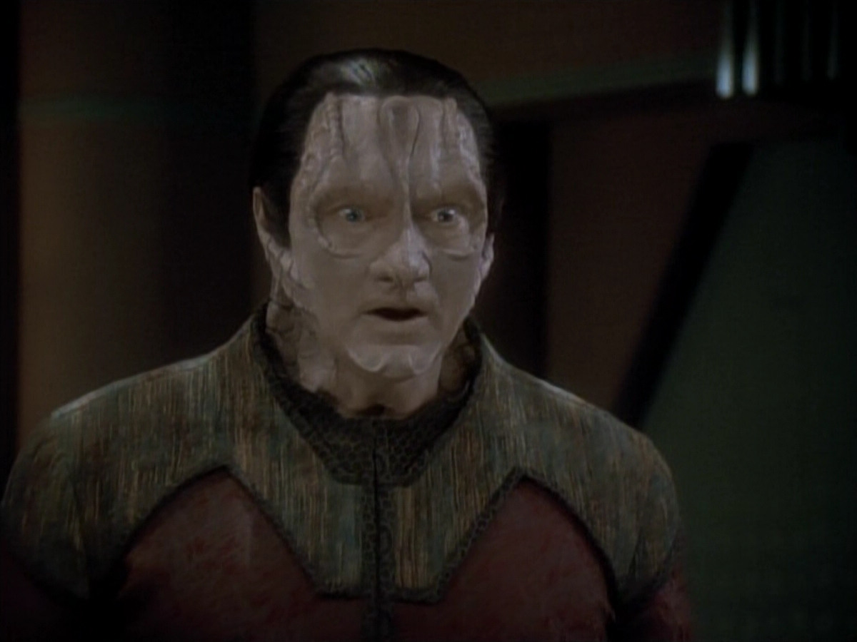 extant_StarTrek_DS9_3x20-ImprobableCause_03621.jpg