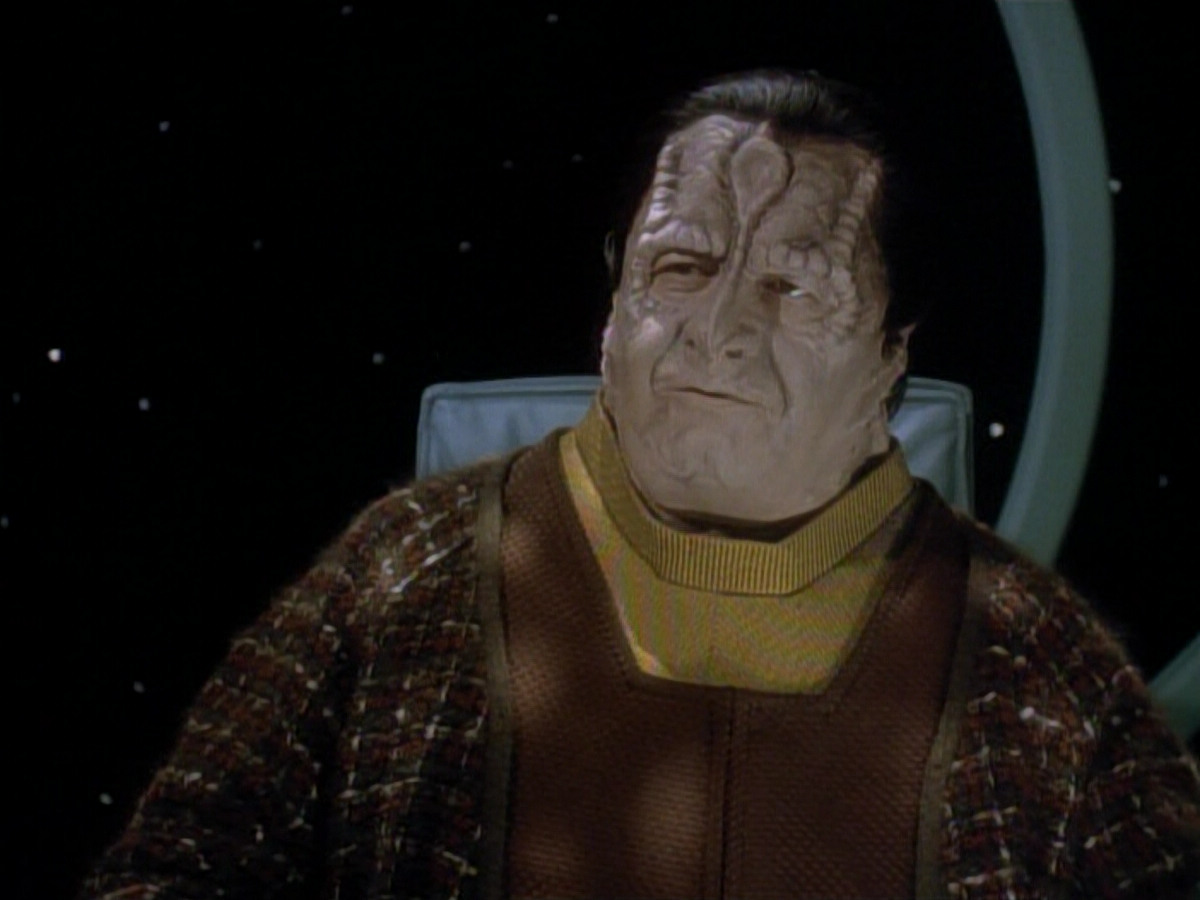 extant_StarTrek_DS9_3x20-ImprobableCause_03630.jpg