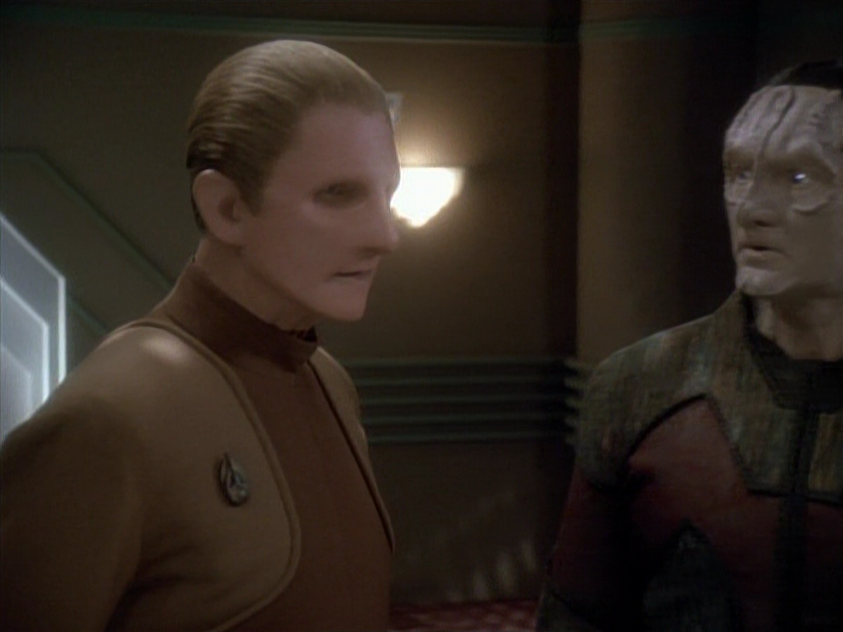 extant_StarTrek_DS9_3x20-ImprobableCause_03646.jpg