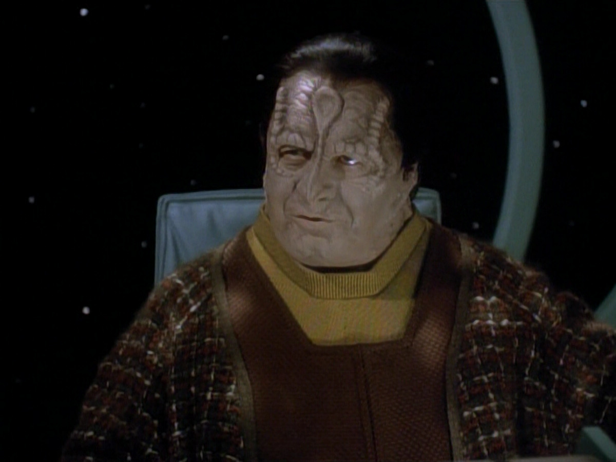 extant_StarTrek_DS9_3x20-ImprobableCause_03657.jpg