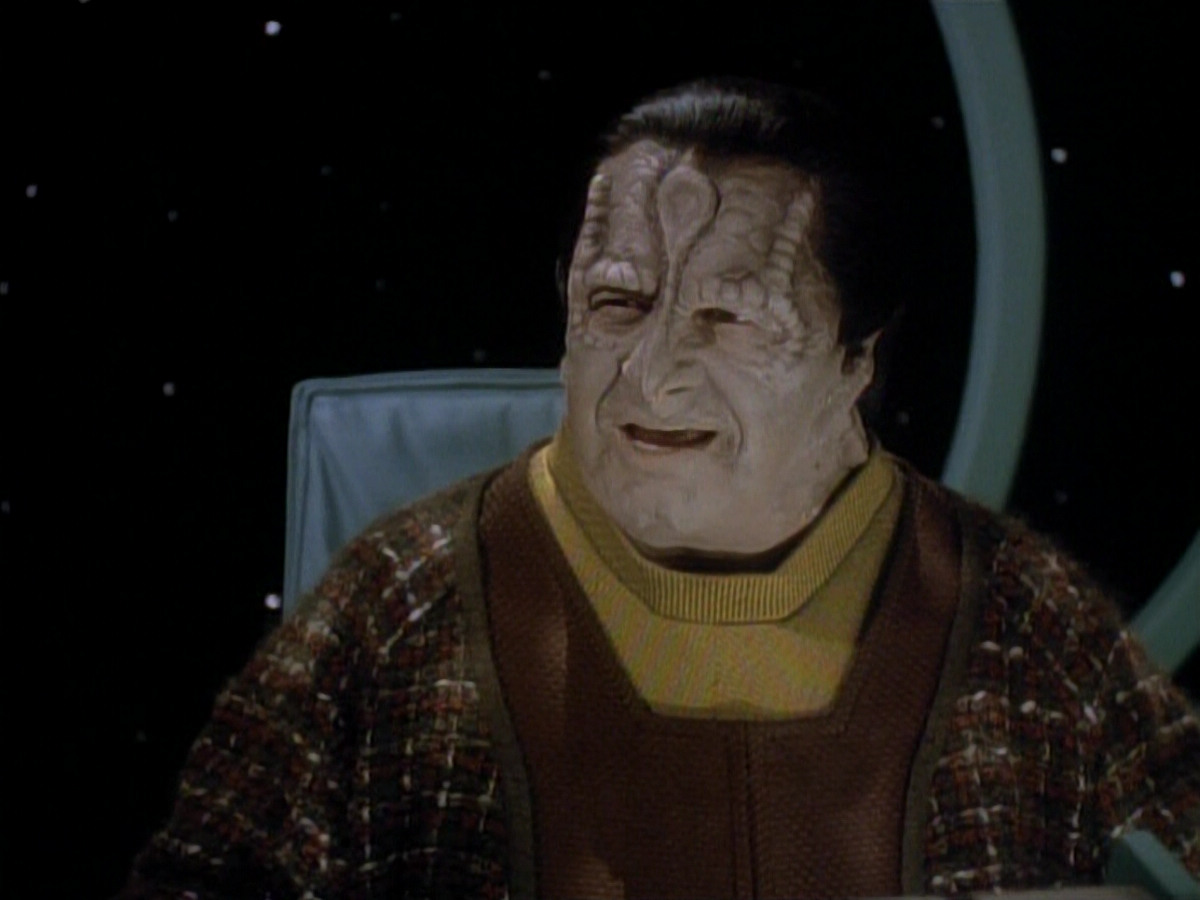 extant_StarTrek_DS9_3x20-ImprobableCause_03677.jpg