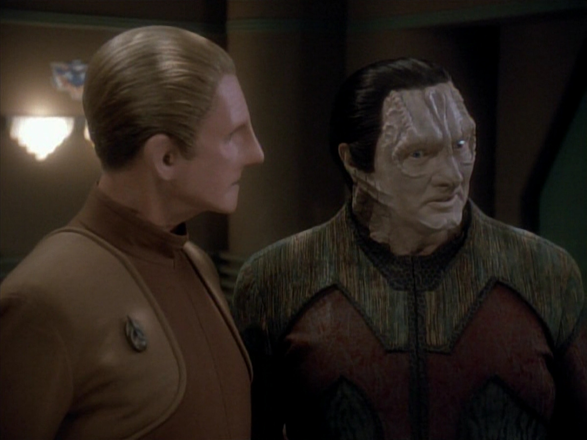 extant_StarTrek_DS9_3x20-ImprobableCause_03689.jpg
