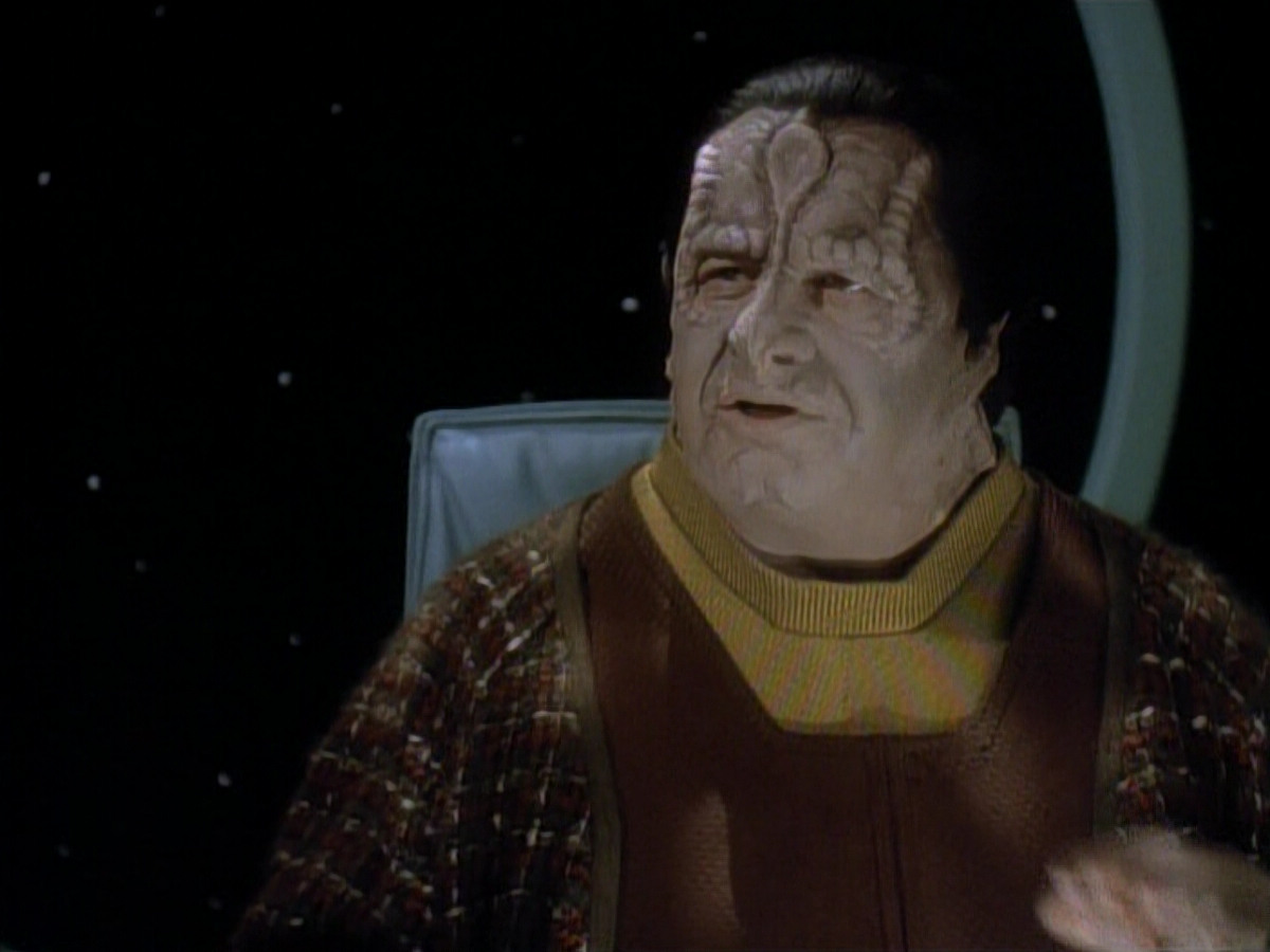 extant_StarTrek_DS9_3x20-ImprobableCause_03701.jpg
