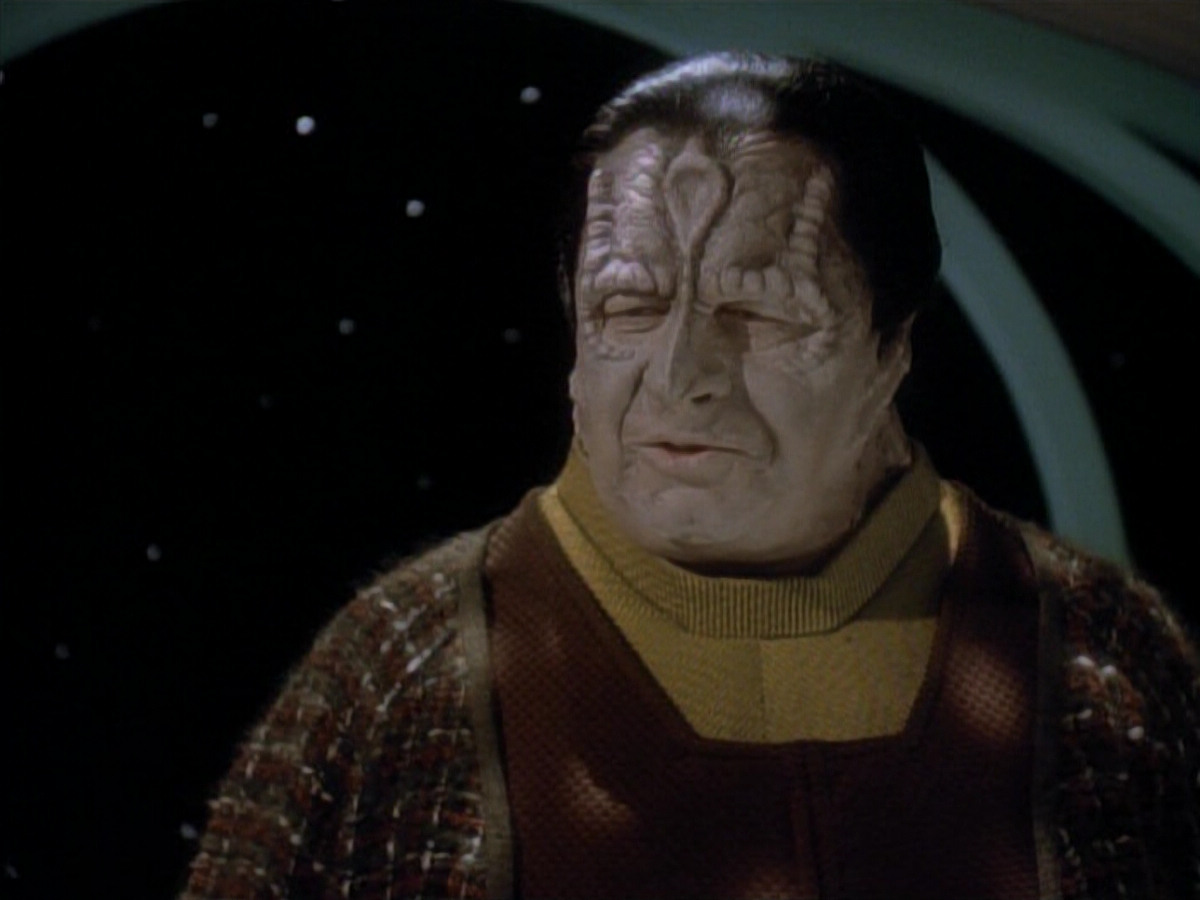 extant_StarTrek_DS9_3x20-ImprobableCause_03716.jpg
