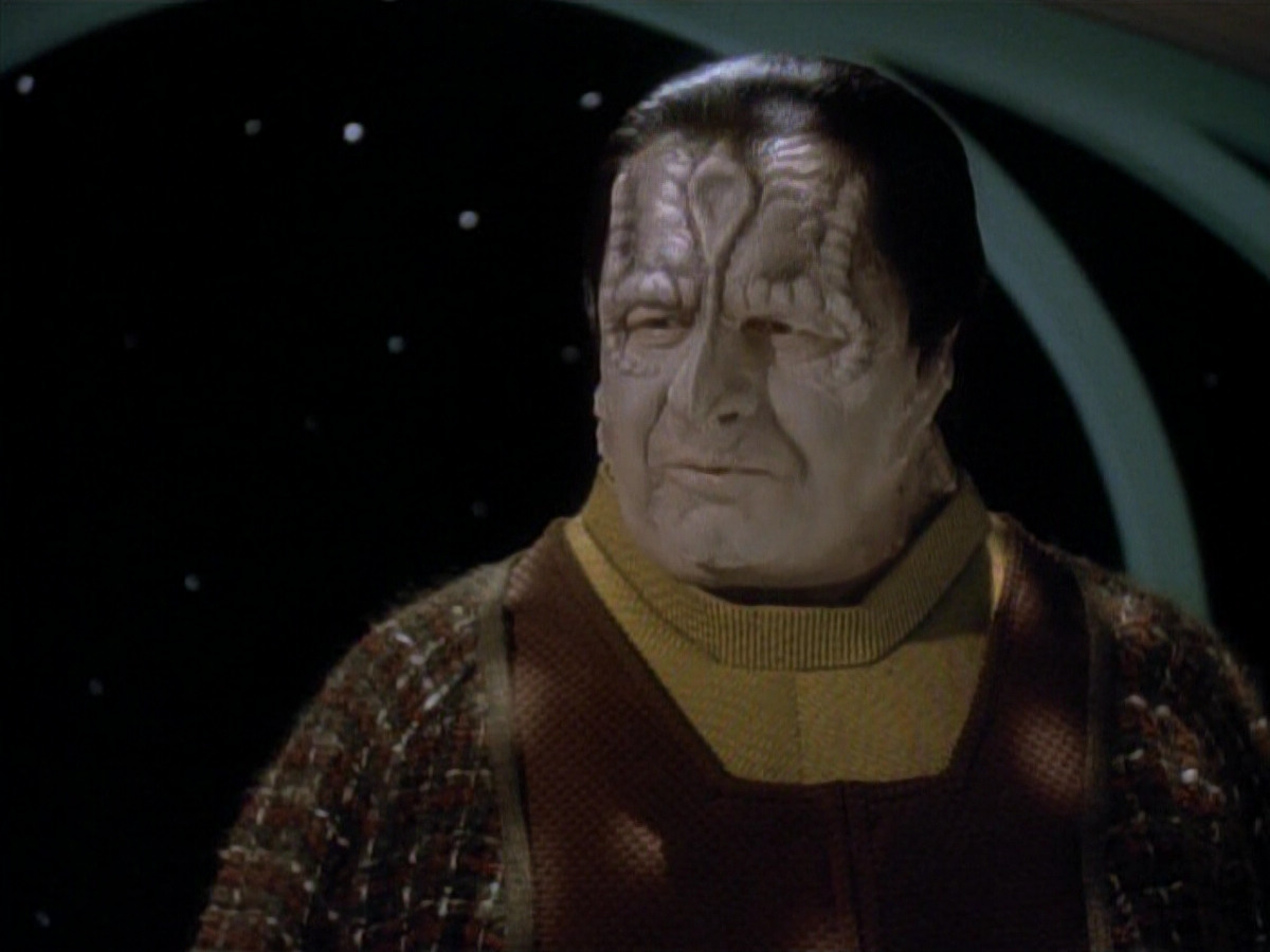extant_StarTrek_DS9_3x20-ImprobableCause_03719.jpg