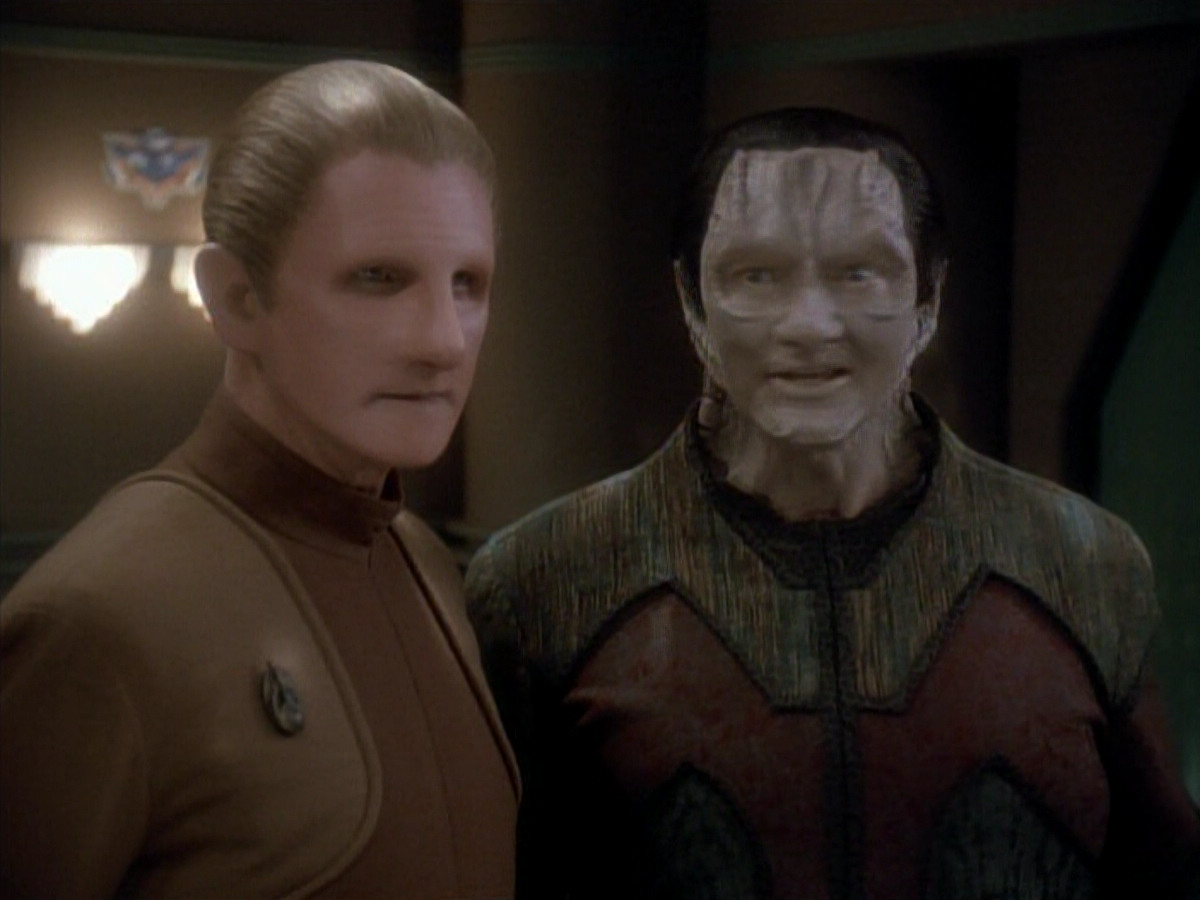 extant_StarTrek_DS9_3x20-ImprobableCause_03732.jpg