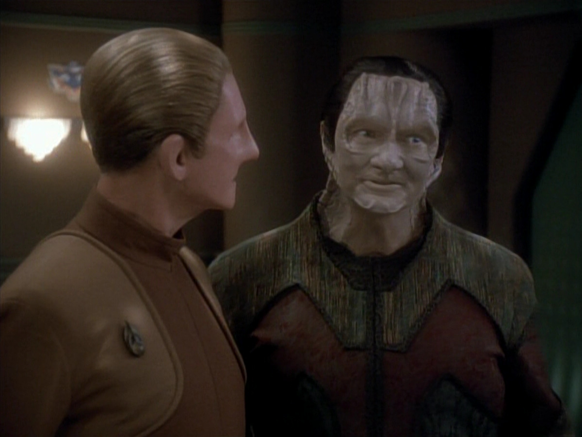 extant_StarTrek_DS9_3x20-ImprobableCause_03735.jpg