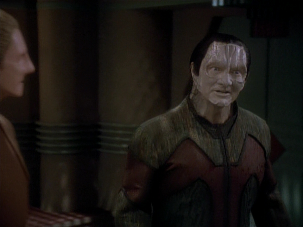 extant_StarTrek_DS9_3x20-ImprobableCause_03737.jpg