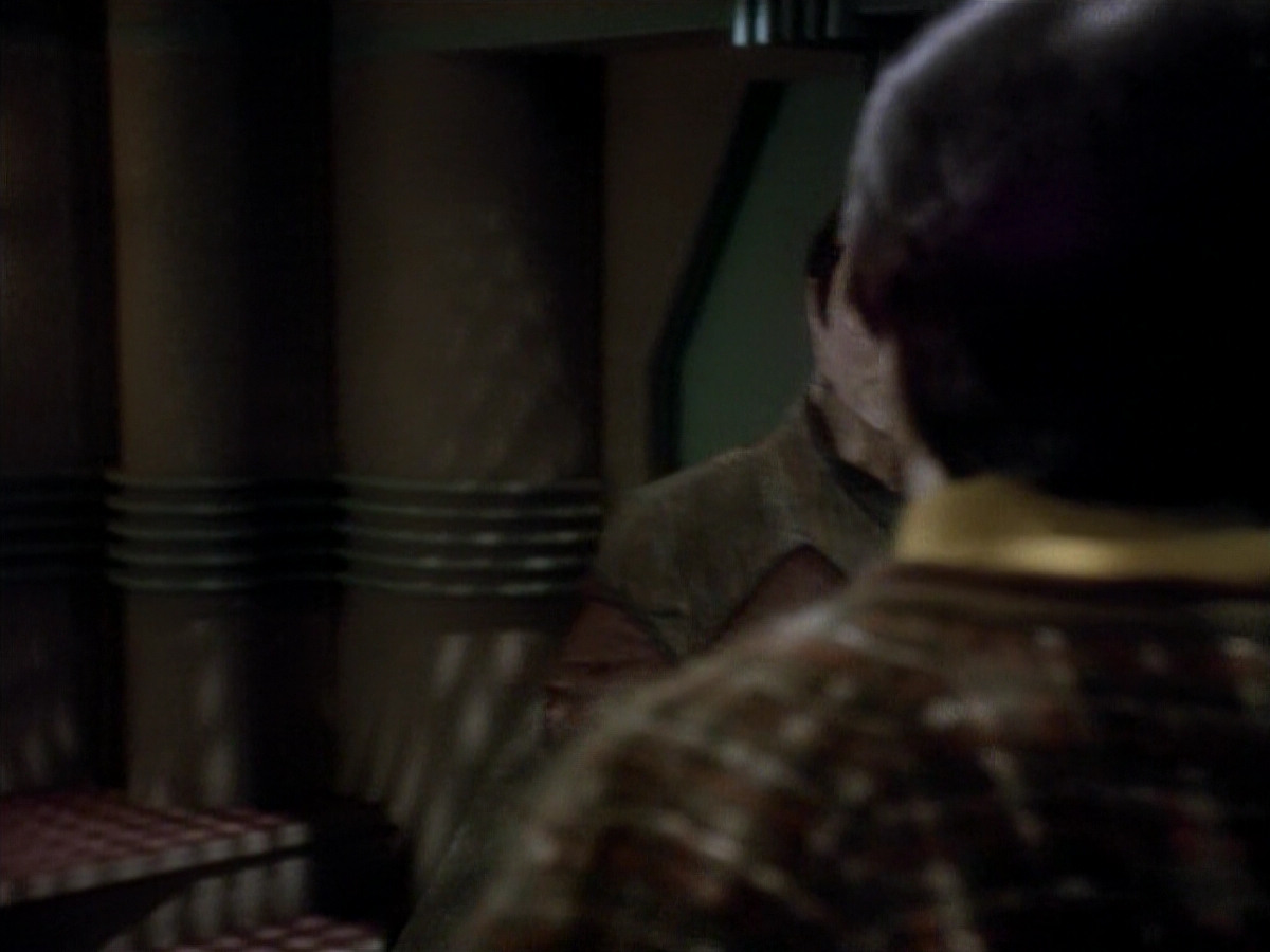 extant_StarTrek_DS9_3x20-ImprobableCause_03738.jpg