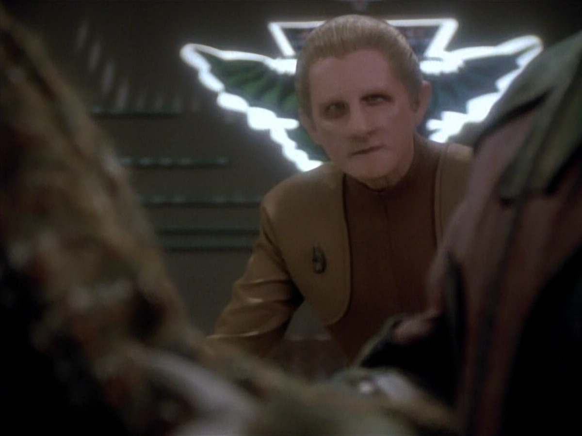 extant_StarTrek_DS9_3x20-ImprobableCause_03755.jpg
