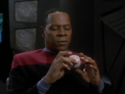 extant_StarTrek_DS9_3x20-ImprobableCause_01905.jpg