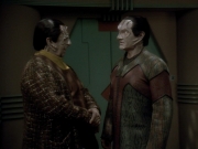 extant_StarTrek_DS9_3x20-ImprobableCause_03177.jpg