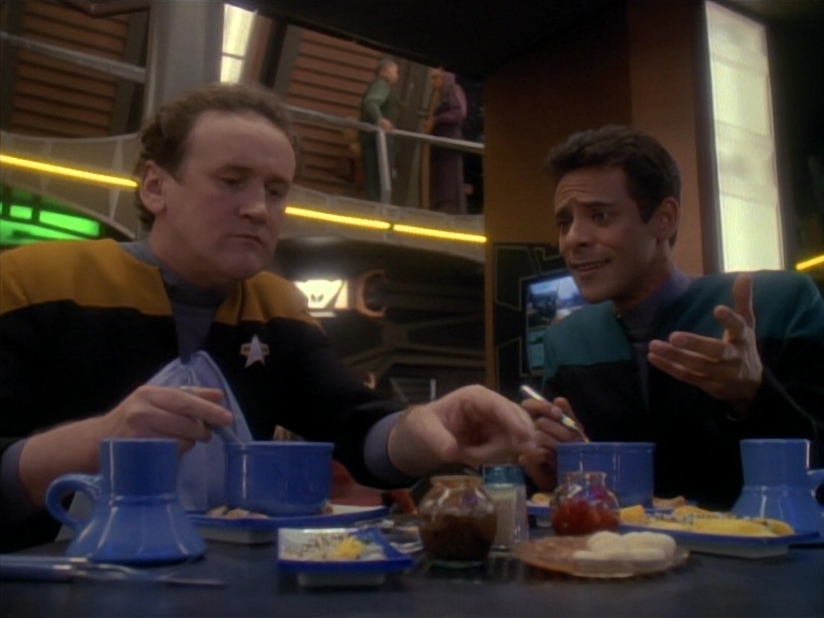 extant_StarTrek_DS9_3x21-TheDieIsCast_00139.jpg