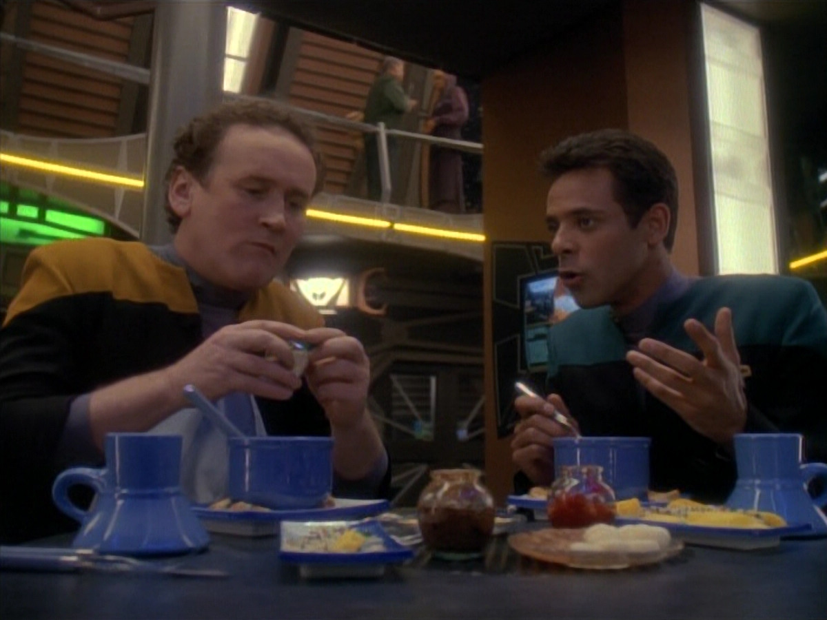 extant_StarTrek_DS9_3x21-TheDieIsCast_00142.jpg