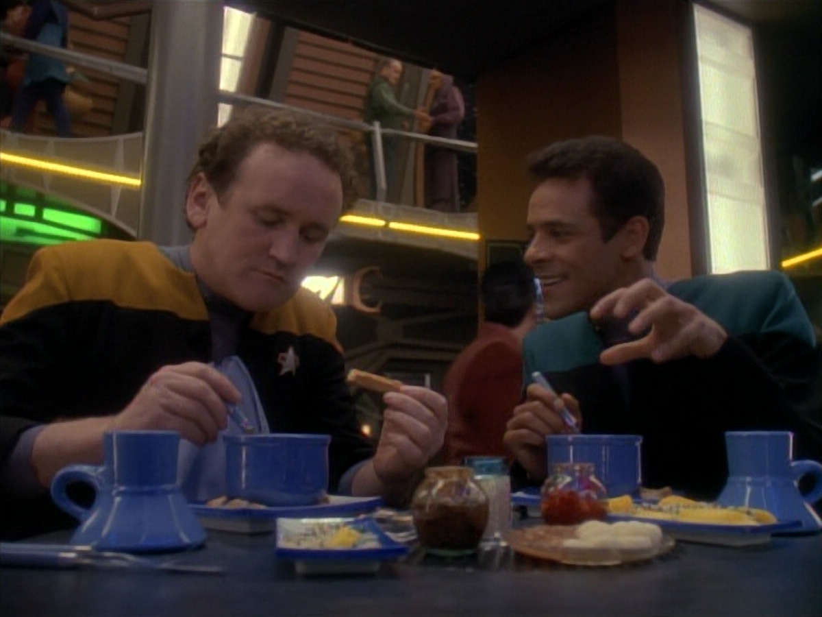 extant_StarTrek_DS9_3x21-TheDieIsCast_00149.jpg