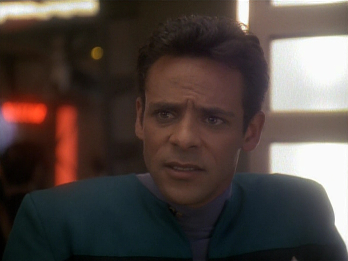 extant_StarTrek_DS9_3x21-TheDieIsCast_00162.jpg