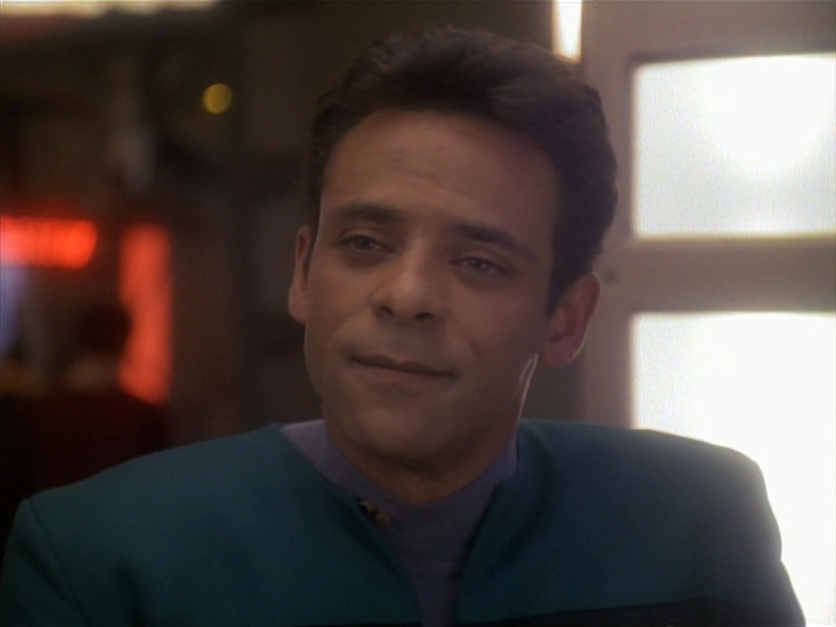 extant_StarTrek_DS9_3x21-TheDieIsCast_00177.jpg