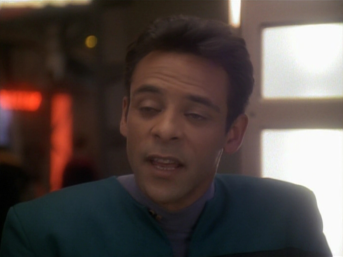 extant_StarTrek_DS9_3x21-TheDieIsCast_00181.jpg