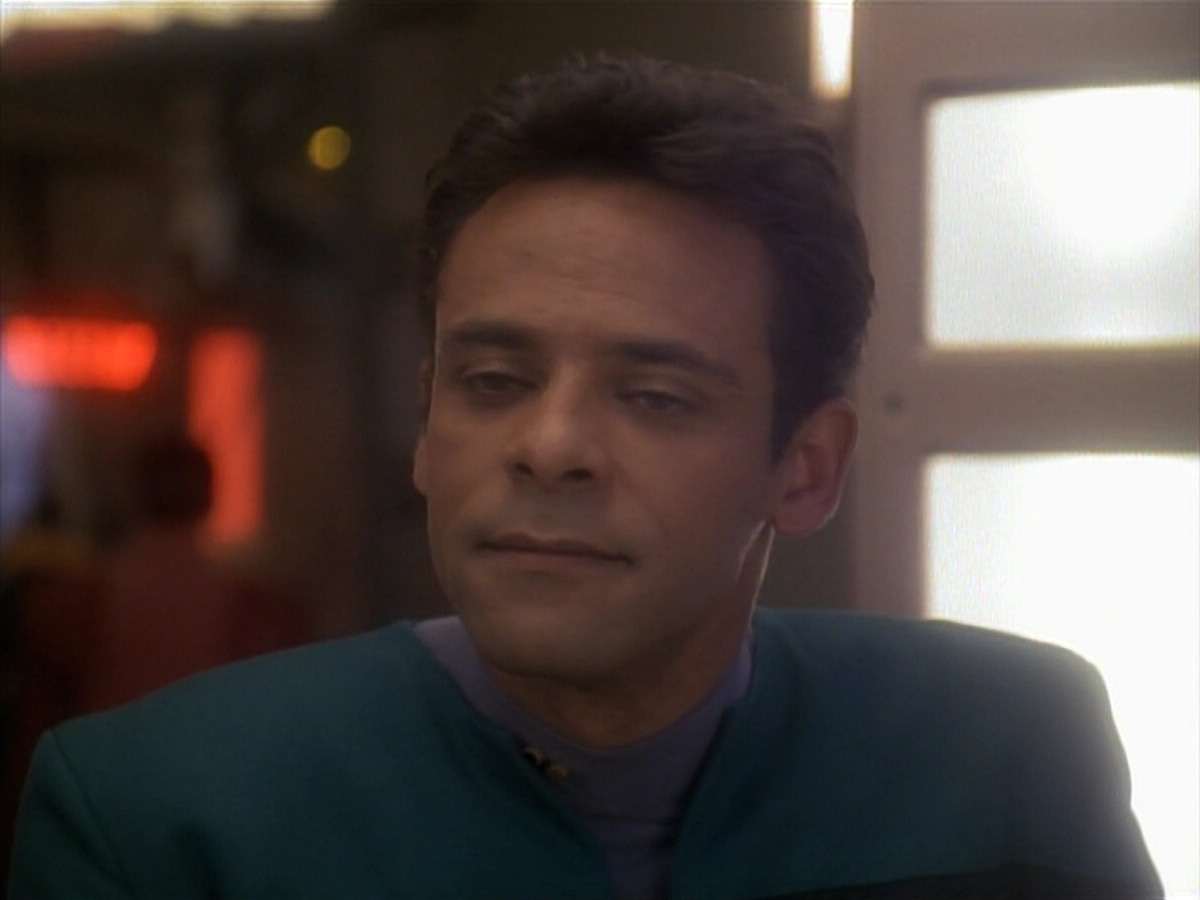extant_StarTrek_DS9_3x21-TheDieIsCast_00190.jpg