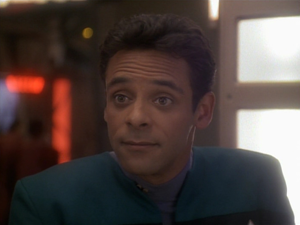 extant_StarTrek_DS9_3x21-TheDieIsCast_00202.jpg