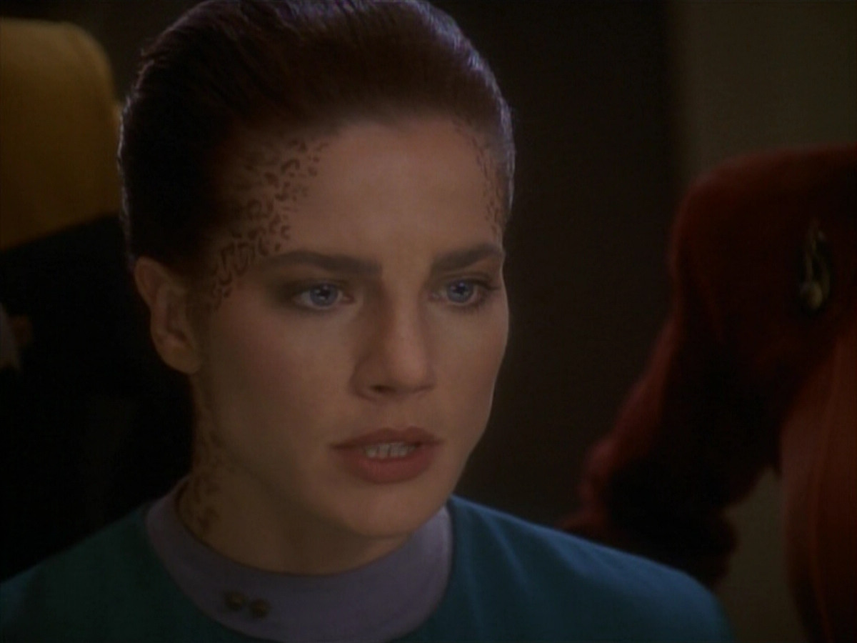 extant_StarTrek_DS9_3x21-TheDieIsCast_00338.jpg