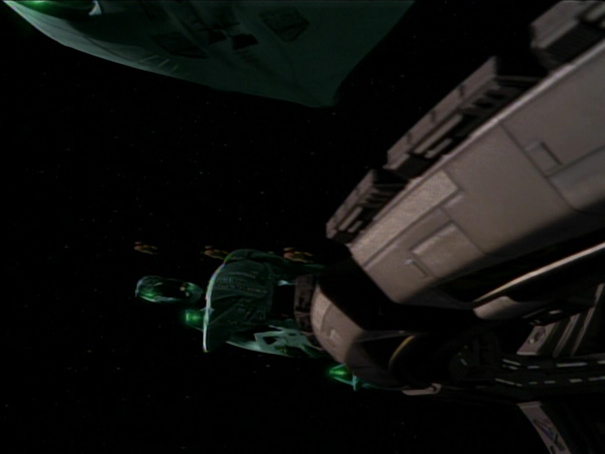 extant_StarTrek_DS9_3x21-TheDieIsCast_00370.jpg