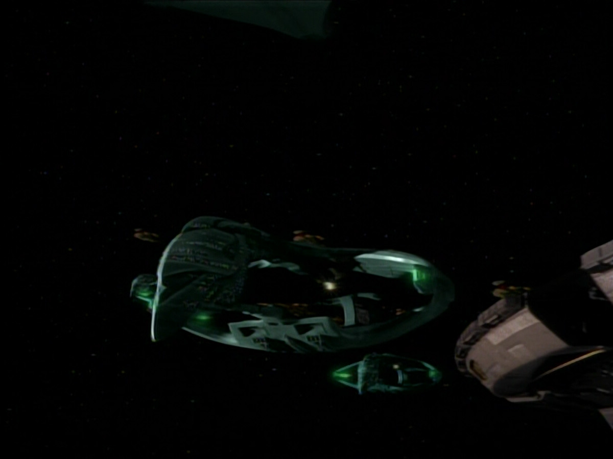 extant_StarTrek_DS9_3x21-TheDieIsCast_00372.jpg