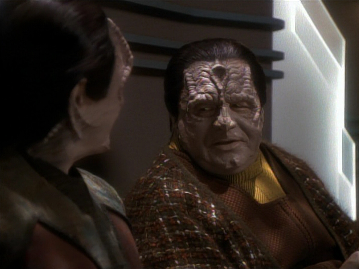 extant_StarTrek_DS9_3x21-TheDieIsCast_00631.jpg