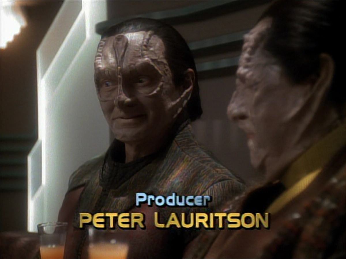 extant_StarTrek_DS9_3x21-TheDieIsCast_00644.jpg