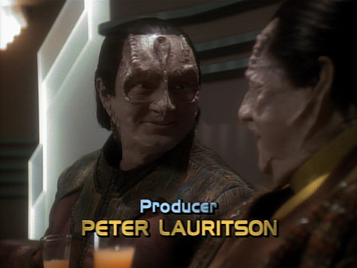 extant_StarTrek_DS9_3x21-TheDieIsCast_00645.jpg