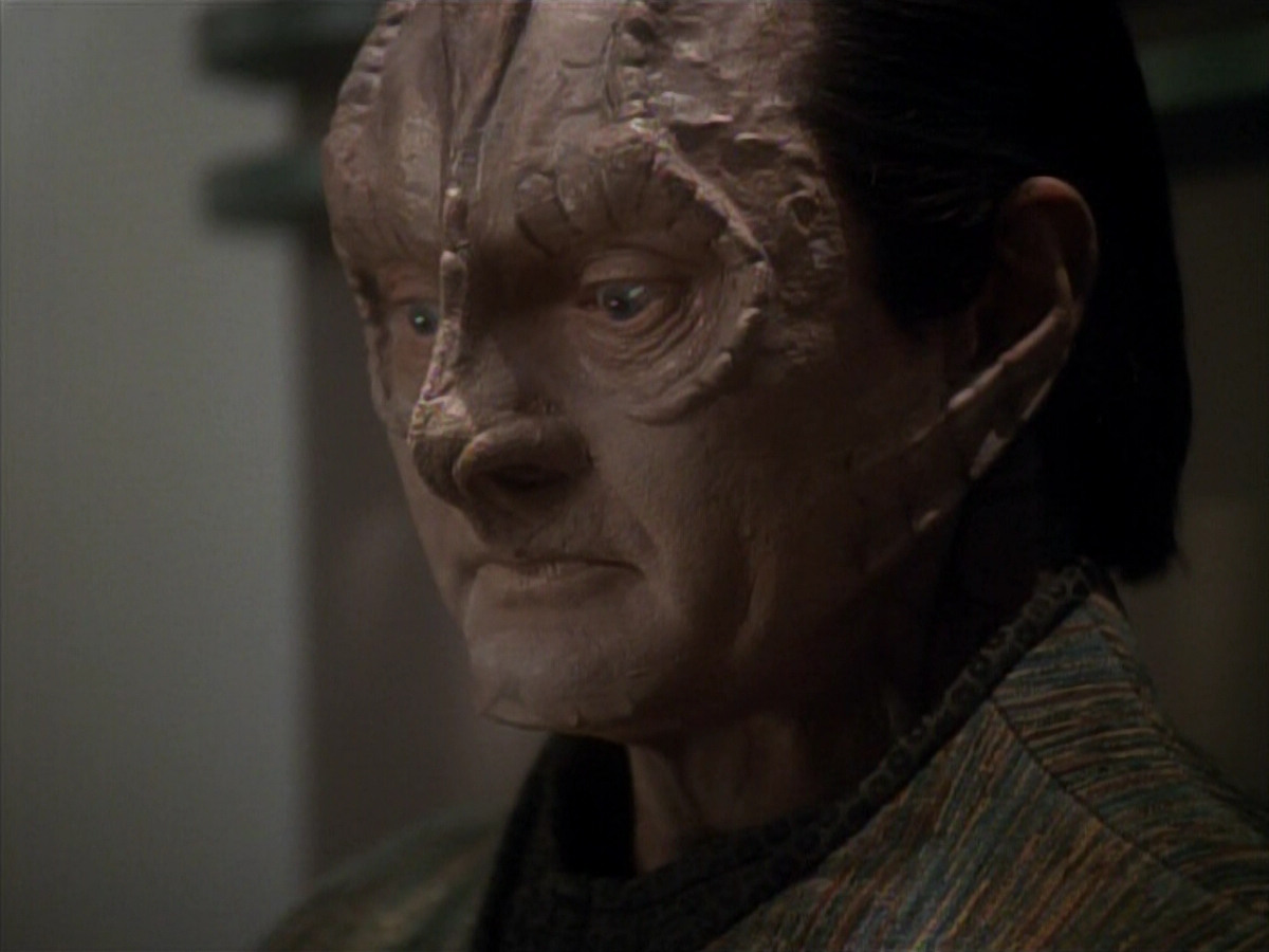 extant_StarTrek_DS9_3x21-TheDieIsCast_00763.jpg