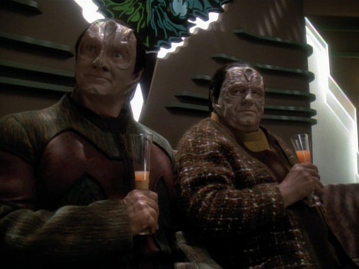 extant_StarTrek_DS9_3x21-TheDieIsCast_00870.jpg