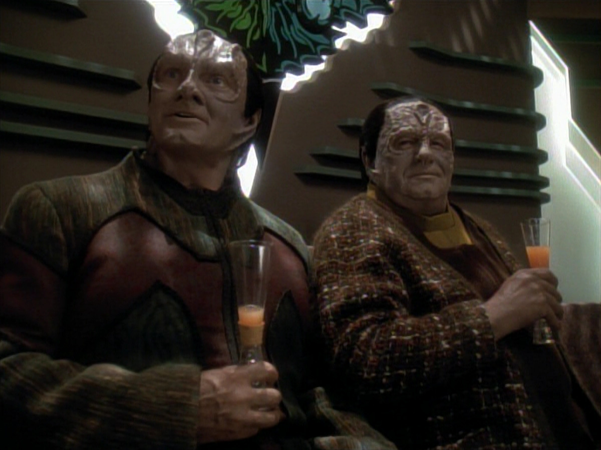 extant_StarTrek_DS9_3x21-TheDieIsCast_00893.jpg