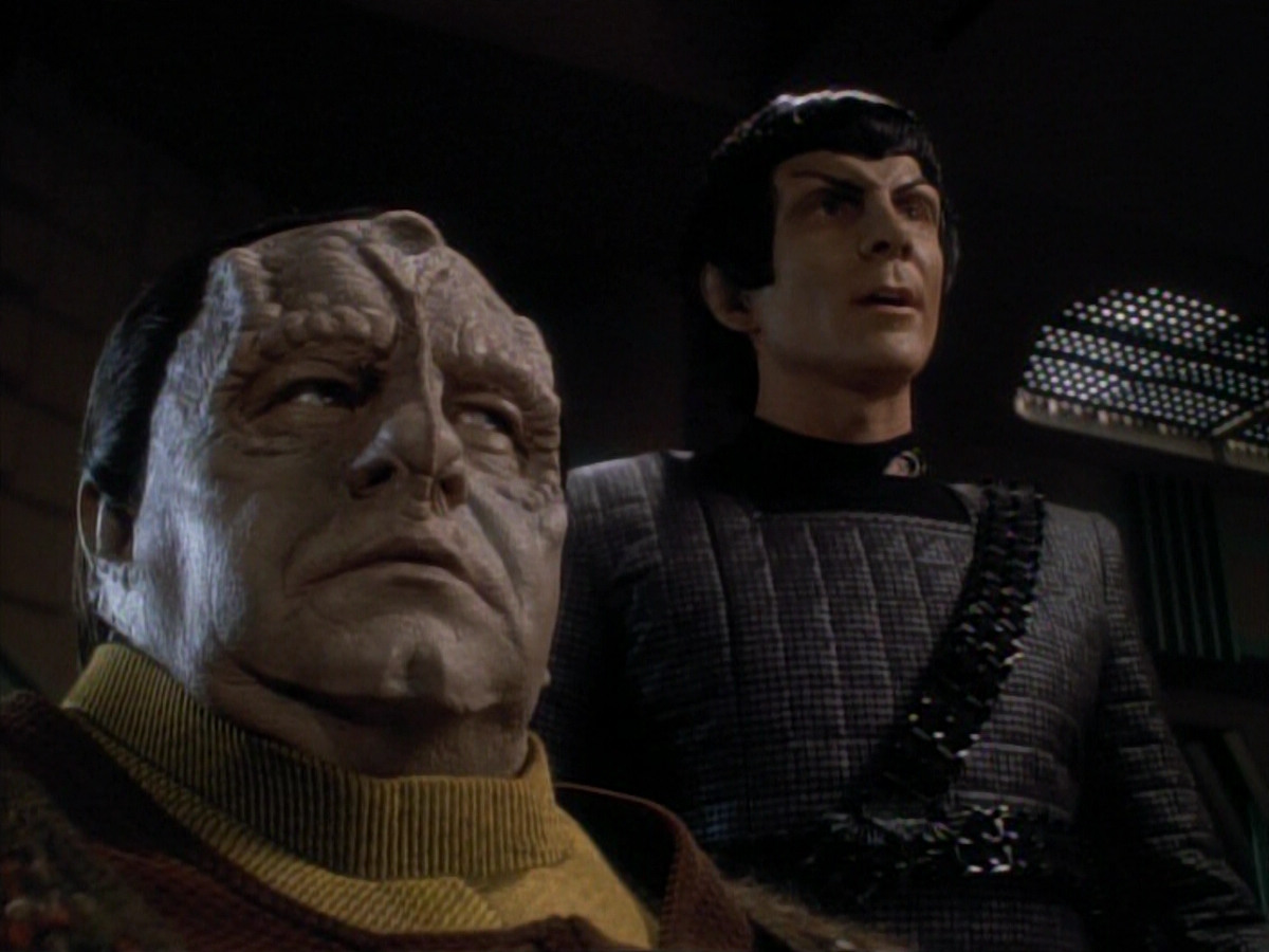extant_StarTrek_DS9_3x21-TheDieIsCast_02664.jpg