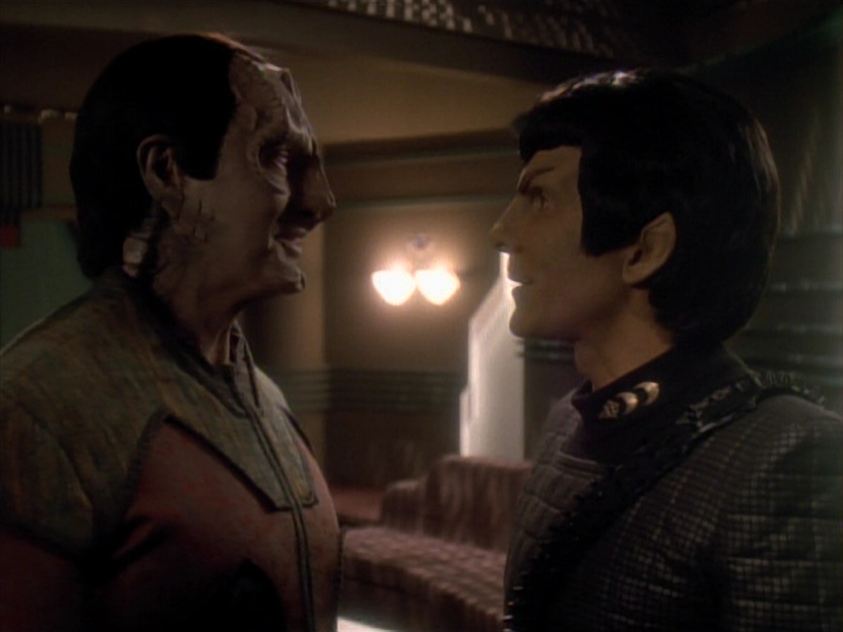 extant_StarTrek_DS9_3x21-TheDieIsCast_02737.jpg