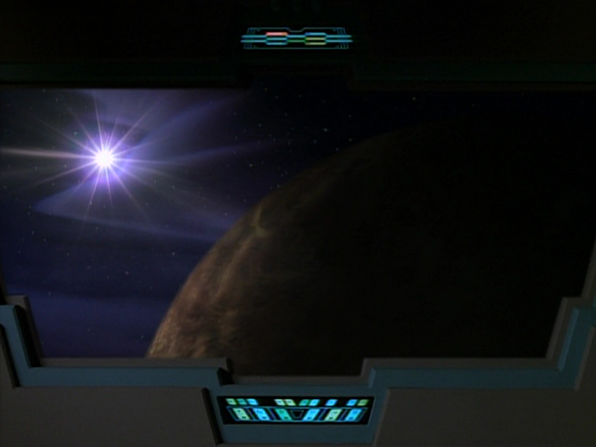 extant_StarTrek_DS9_3x21-TheDieIsCast_02787.jpg